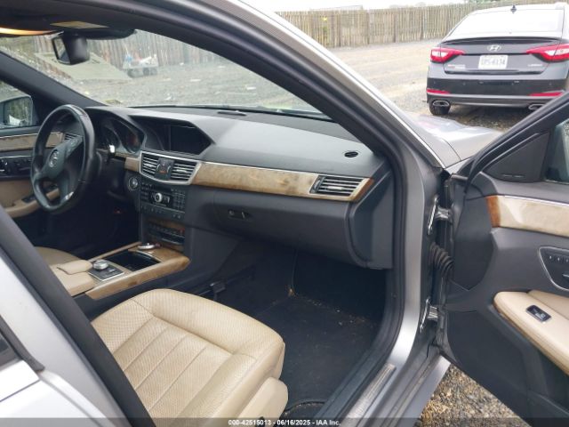 2011 MERCEDES-BENZ E 550 WDDHF9AB9BA407503 Photo 4
