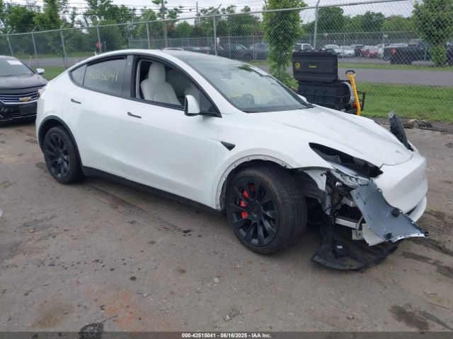 2022 TESLA MODEL Y 7SAYGDEE5NF318735
