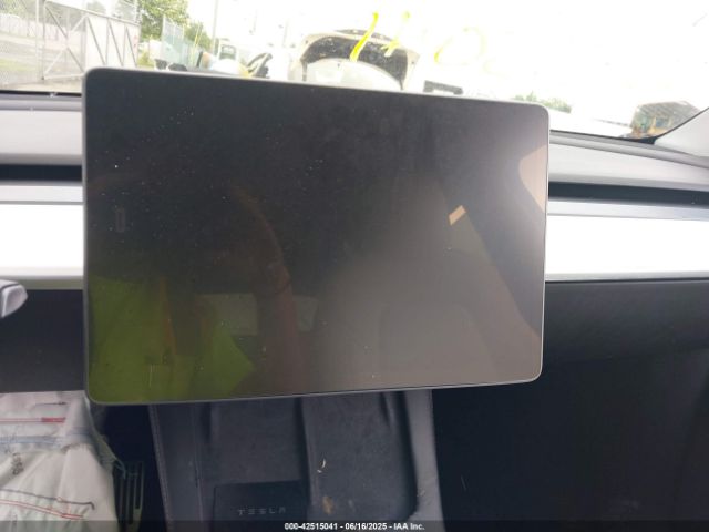 2022 TESLA MODEL Y 7SAYGDEE5NF318735 Photo 9