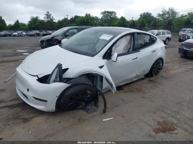 2022 TESLA MODEL Y 7SAYGDEE5NF318735 Photo 1