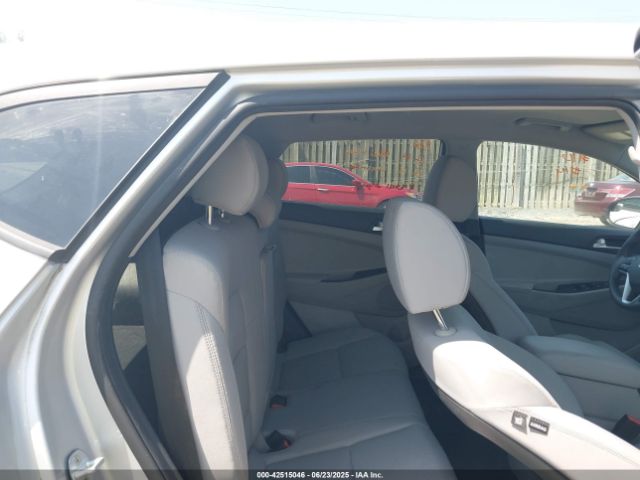 2019 HYUNDAI TUCSON KM8J2CA49KU894685 Photo 7