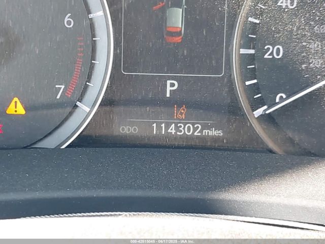 2T2ZZMCAXHC038101 Lexus 2017