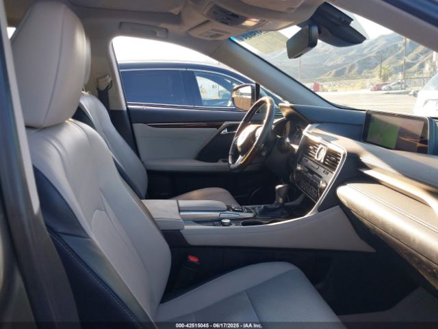 2T2ZZMCAXHC038101 Lexus 2017