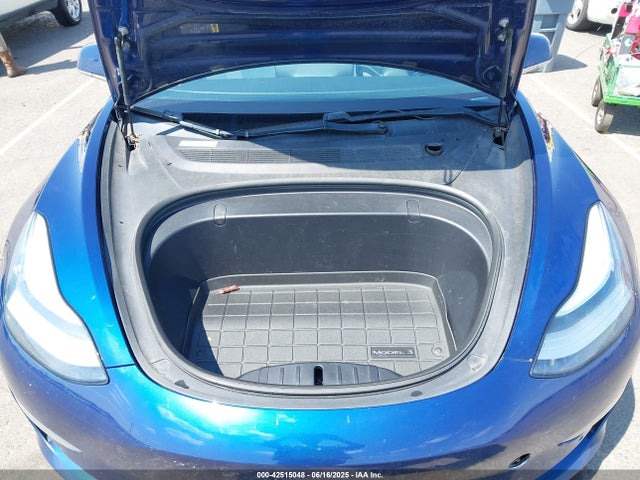 2018 TESLA MODEL 3 5YJ3E1EBXJF097855 Photo 9