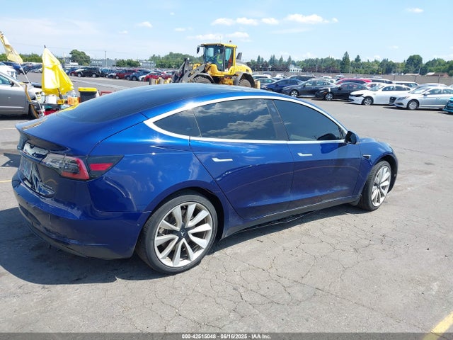 2018 TESLA MODEL 3 5YJ3E1EBXJF097855 Photo 3