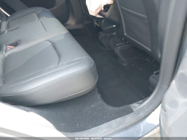 7SAYGDEE8PA145857 Tesla 2023