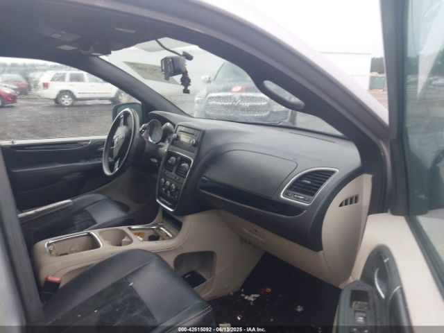 2C4RDGCG3HR561727 Dodge Grand Caravan Sxt
