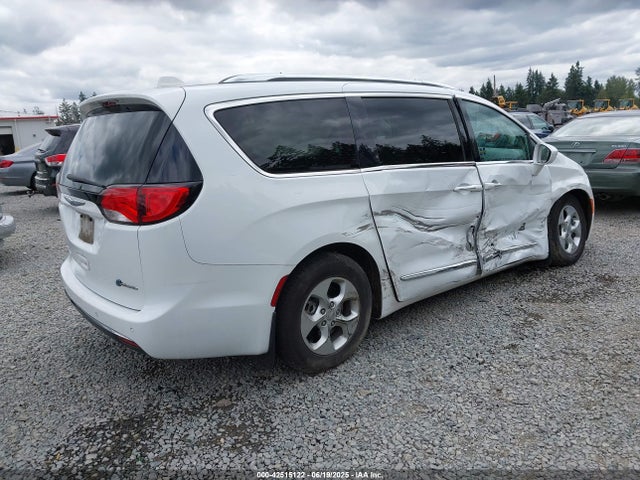 2C4RC1L7XJR275301 Chrysler 2018