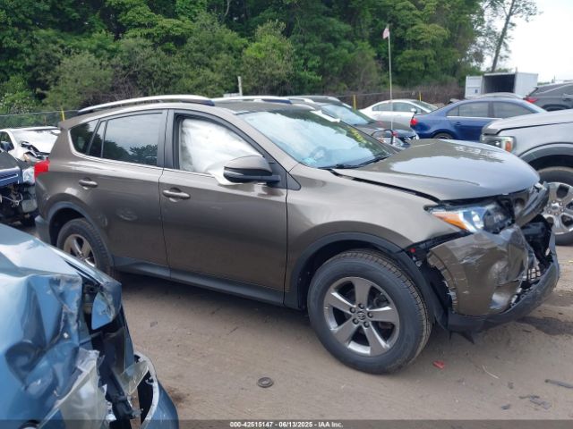 JTMRFREV0FD125158 Toyota Rav4 Xle