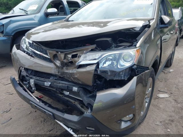 JTMRFREV0FD125158 Toyota Rav4 Xle