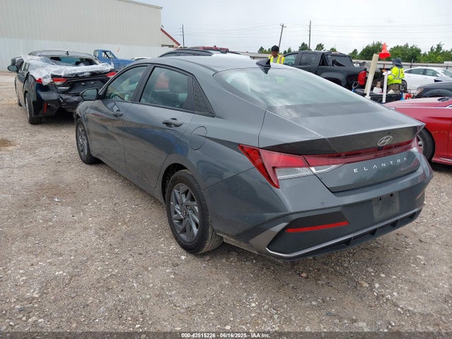Hyundai ELANTRA SEL 2024 KMHLM4DG1RU756339 Image 3