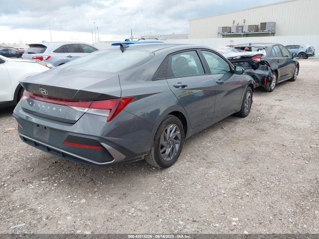 Hyundai ELANTRA SEL 2024 KMHLM4DG1RU756339 Image 4