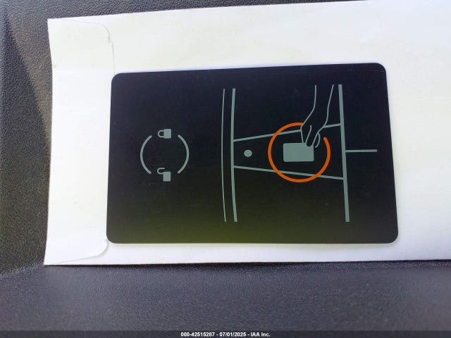 2024 TESLA MODEL Y 7SAYGDEE2RA287463 Photo 10