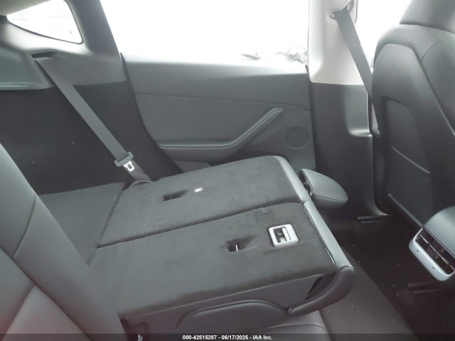 2024 TESLA MODEL Y 7SAYGDEE2RA287463 Photo 7