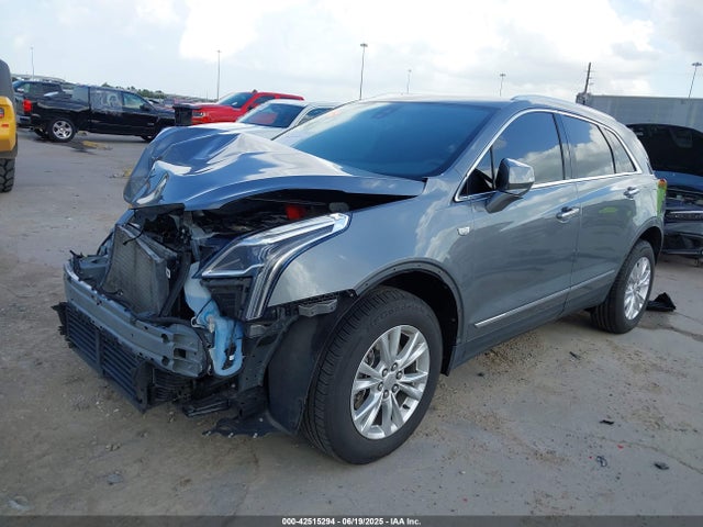 2021 CADILLAC XT5 1GYKNBR43MZ117983 Photo 1
