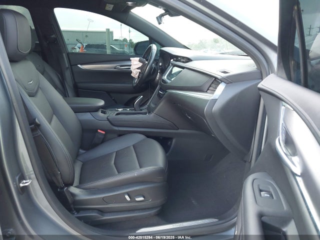 2021 CADILLAC XT5 1GYKNBR43MZ117983 Photo 4