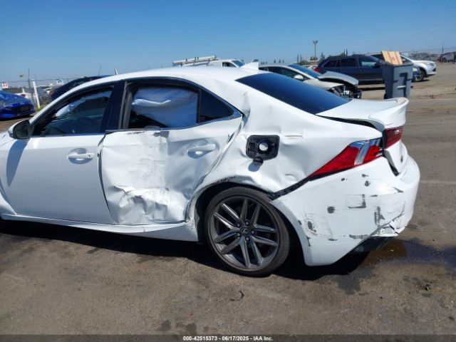 2016 LEXUS IS 200T JTHBA1D23G5021069 Photo 5