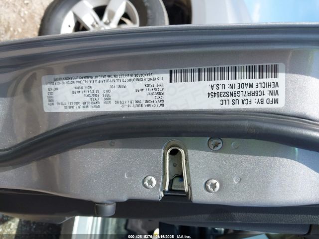 1C6RR7LG9NS236454 RAM 1500 Classic