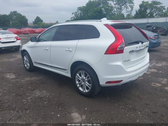 2015 VOLVO XC60 YV4612RK3F2734343 Photo 2