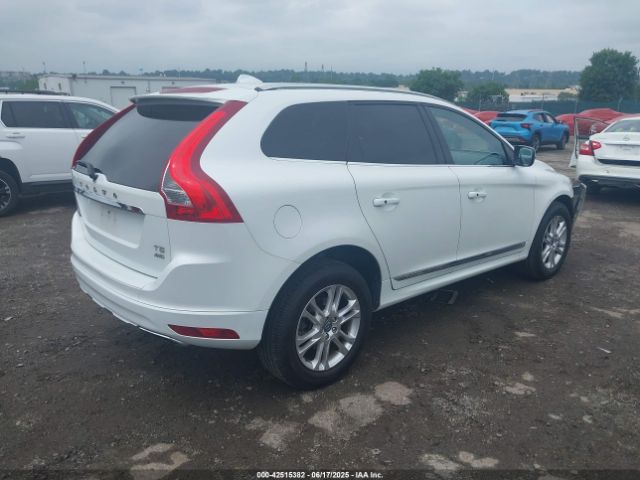 2015 VOLVO XC60 YV4612RK3F2734343 Photo 3