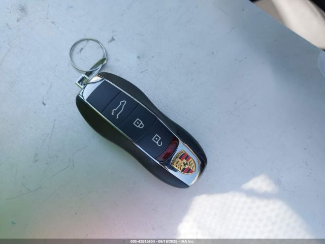 2025 PORSCHE MACAN WP1AA2A59SLB02730 Photo 10