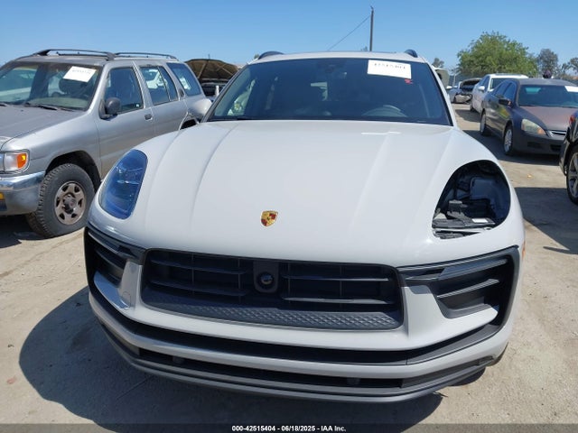 Porsche Macan 2025 WP1AA2A59SLB02730 Image 13
