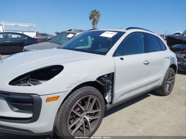 2025 PORSCHE MACAN WP1AA2A59SLB02730 Photo 5