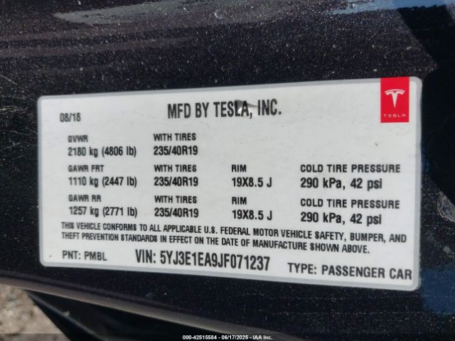 2018 TESLA MODEL 3 5YJ3E1EA9JF071237 Photo 8