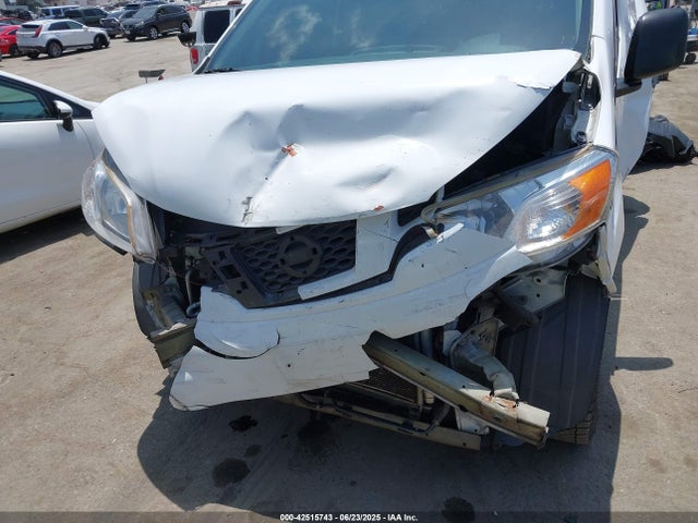 Nissan 2015 2015 3N6CM0KN2FK714303 Image 12