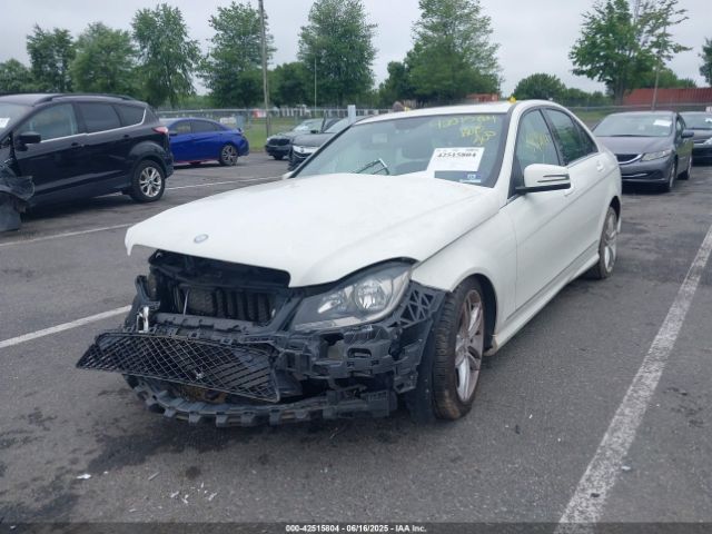 2012 MERCEDES-BENZ C 300 WDDGF8BB6CR233431 Photo 1