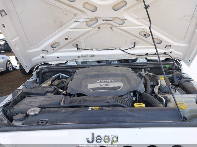 1C4HJWDG4JL864639 Jeep WRANGLER JK