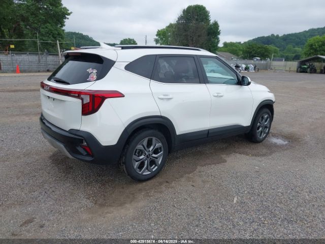 2024 KIA SELTOS KNDEU2AA5R7508160 Photo 3