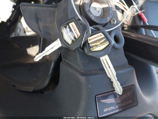 2006 HONDA GL1800 1HFSC47F26A506181 Photo 10
