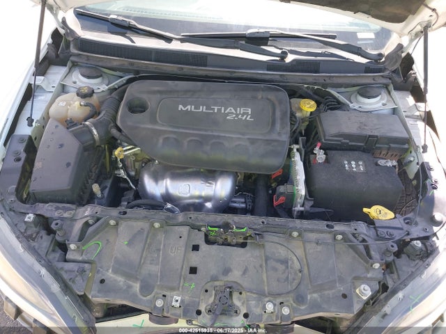 Chrysler 200 2016 1C3CCCABXGN166243 Image 10