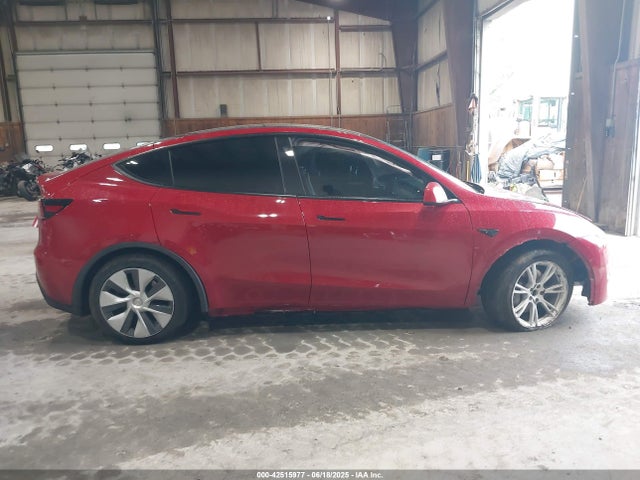 7SAYGAEE5PF780312 Tesla Model Y