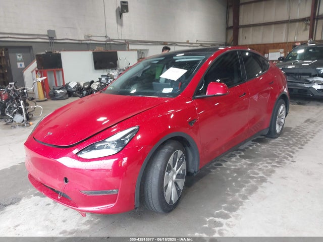 2023 TESLA MODEL Y 7SAYGAEE5PF780312 Photo 1
