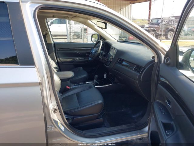2018 MITSUBISHI OUTLANDER JA4JZ4AX1JJ000916 Photo 4