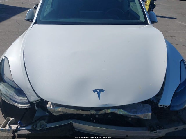 2022 TESLA MODEL Y 7SAYGDEE7NF555730 Photo 9