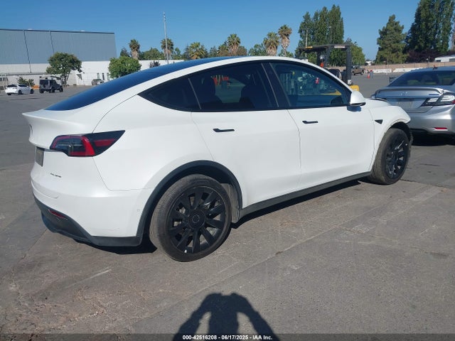 2022 TESLA MODEL Y 7SAYGDEE7NF555730 Photo 3