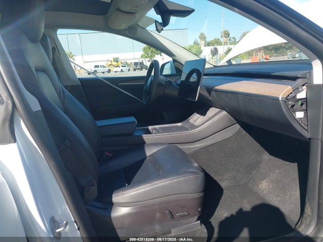 2022 TESLA MODEL Y 7SAYGDEE7NF555730 Photo 4