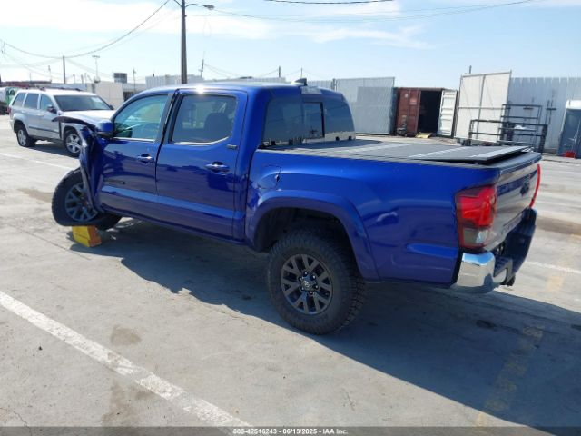 2022 TOYOTA TACOMA 3TMAZ5CN4NM179095 Photo 2