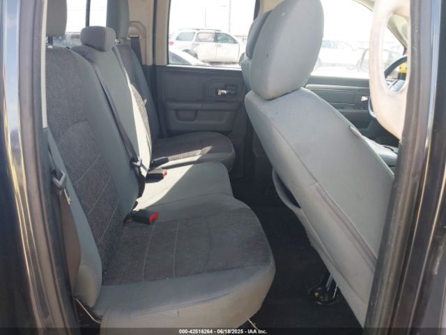 2016 RAM 1500 1C6RR6GT5GS277474 Photo 7