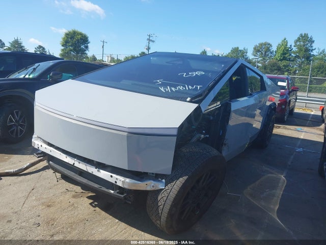 2024 TESLA CYBERTRUCK 7G2CEHED5RA042598 Photo 1