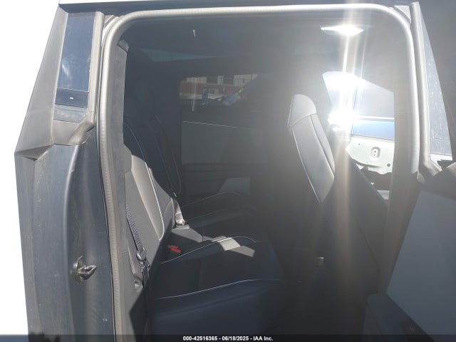 2024 TESLA CYBERTRUCK 7G2CEHED5RA042598 Photo 7