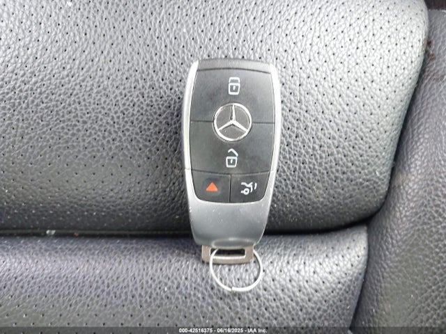 W1KWF8DB8MR634599 Mercedes-Benz m264