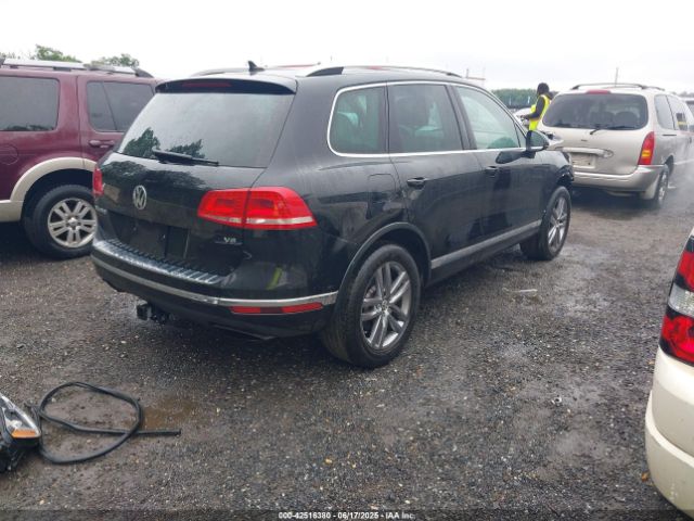 2016 VOLKSWAGEN TOUAREG WVGEF9BP1GD012109 Photo 3