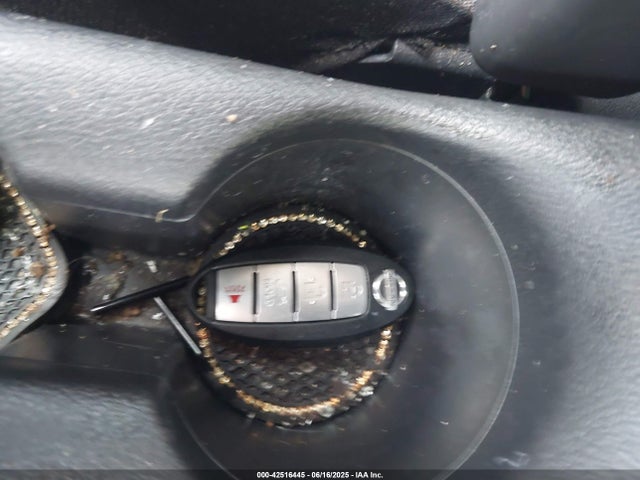 3N1CN8EVXLL848303 Nissan 2020
