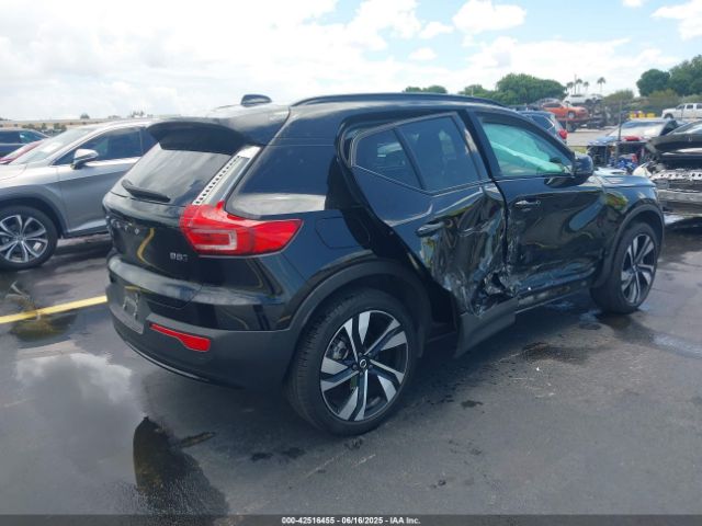 2024 VOLVO XC40 YV4L12UL5R2308371 Photo 3