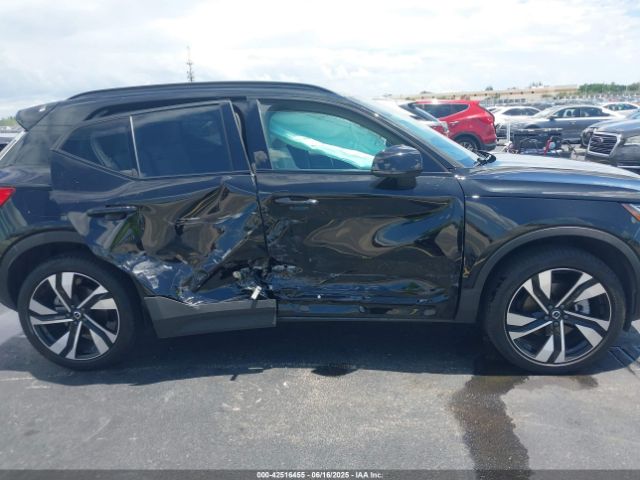 2024 VOLVO XC40 YV4L12UL5R2308371 Photo 5