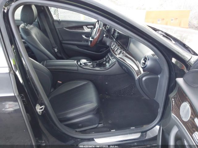 2017 MERCEDES-BENZ E 300 WDDZF4JB6HA056047 Photo 4